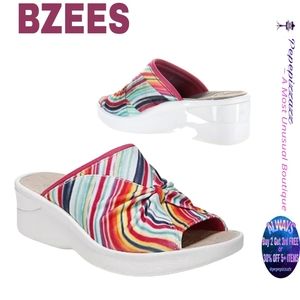 🎀Clearance🎀 NIB Bzees Sunburst slide sandal Wedge platform super comfortable!